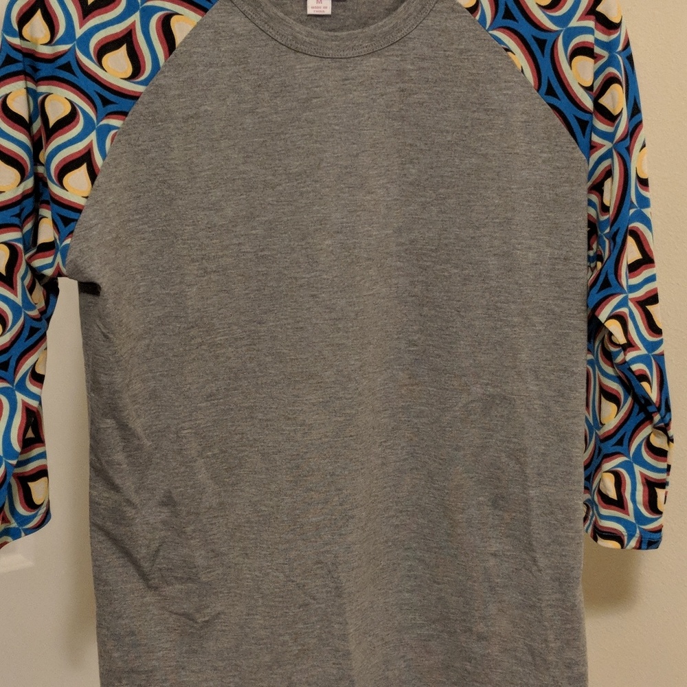 LuLaRoe Randy Tee - Picture 6 of 6